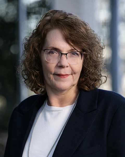 Norma Spencer, portrait