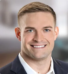 Brett Leahy, portrait