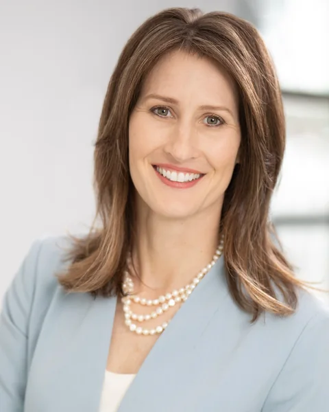 Nikki Foley, portrait