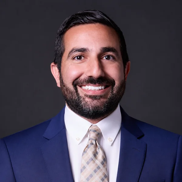 Nick Nejad, portrait