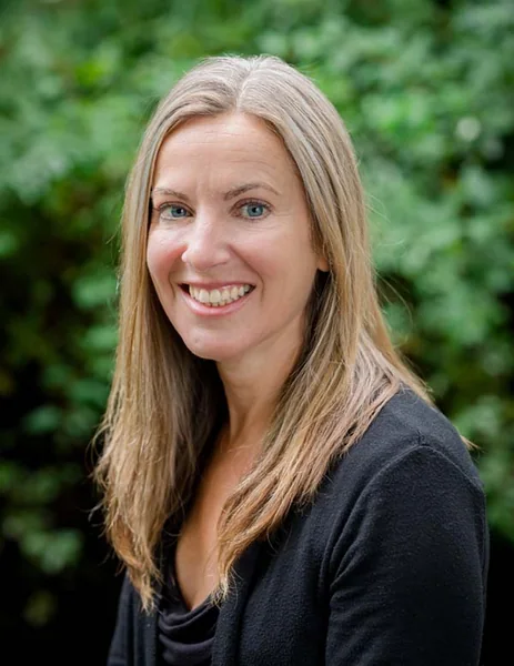 Elizabeth Snyder, portrait