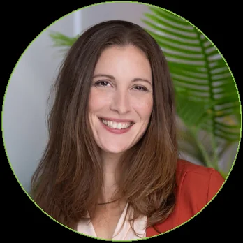 Kim Hall, portrait