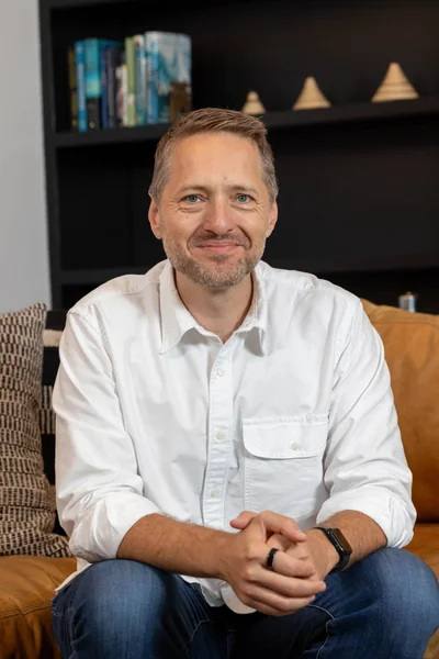 Kevin Lum, portrait