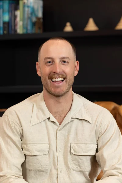 Kyle Hurt, portrait