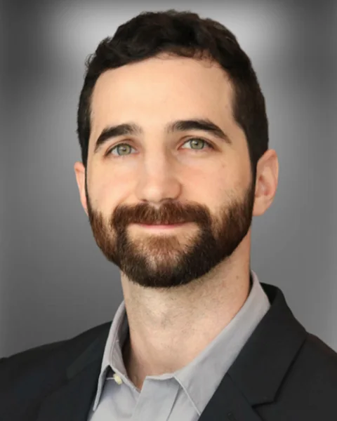 Luke Bunch, portrait