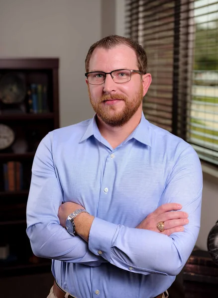 Kyle Cox, portrait