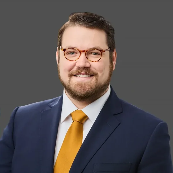 Luke Schlenker, portrait