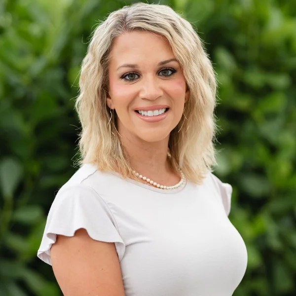 Angela Barrios, portrait