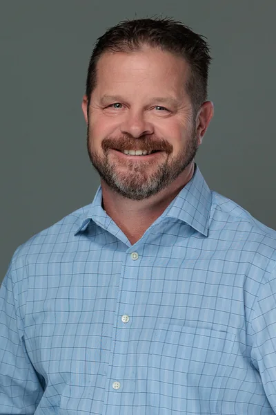 Jason Saul, portrait