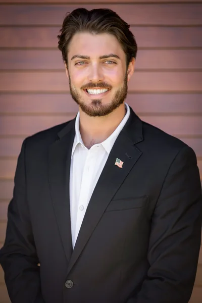 Layton Paloutzian, portrait