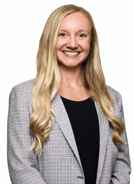 Myranda Thoen, portrait