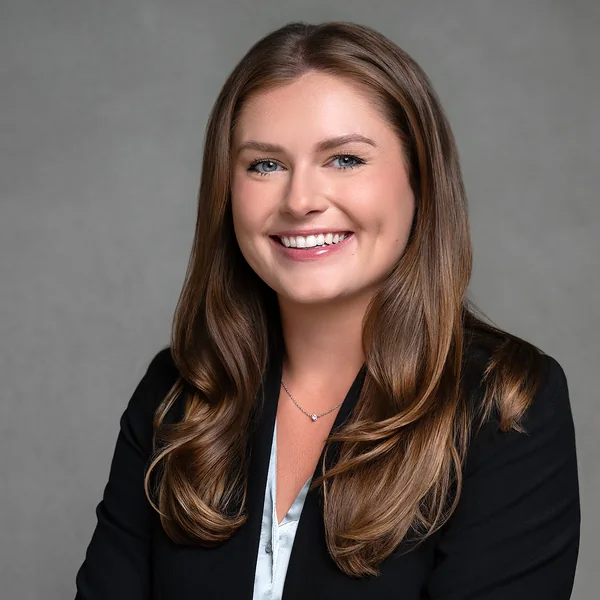 Lauren Bell, portrait