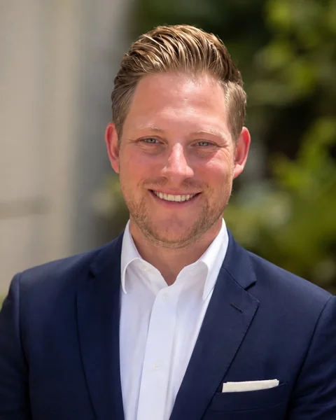 Riley Corbett, portrait